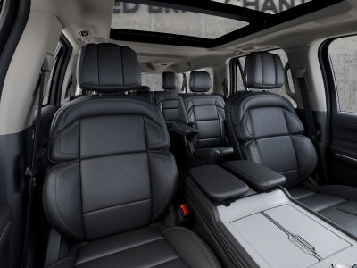 2027 Lincoln Navigator L Reserve
