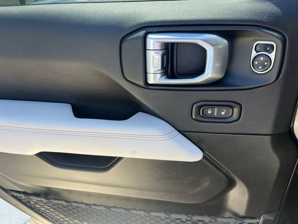 2023 Jeep Wrangler Sahara 4WD | Cold Weather Pkg | Sky One-Touch Power Top