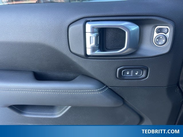 2021 Jeep Wrangler Unlimited Sahara 4X4 | Cold Weather Pkg | LED Pkg | Leather