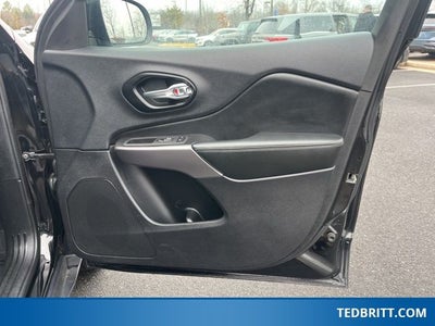 2022 Jeep Cherokee Limited 4WD | Pano Roof | BLIS | Remote Start