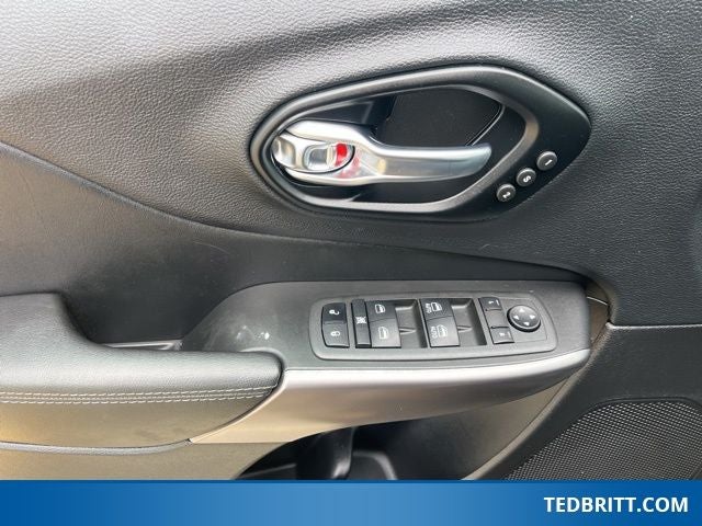 2022 Jeep Cherokee Limited 4WD | Pano Roof | BLIS | Remote Start