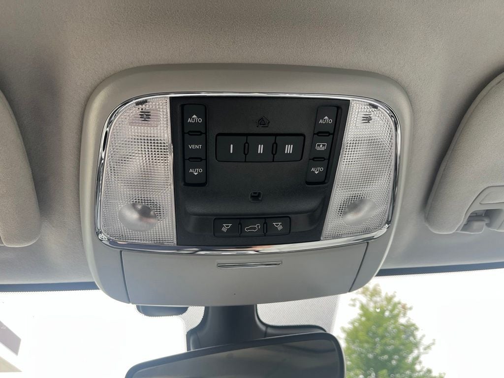 2021 Jeep Grand Cherokee Summit 4x4 | Pano Roof | BLIS | Platinum Pkg
