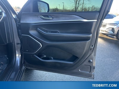 2022 Jeep Grand Cherokee L Limited | Remote Start | Adaptive Cruise | Pano Moonroof |