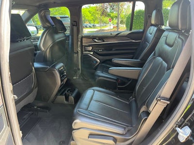 2023 Jeep Grand Cherokee L Overland 4WD | Pano Roof | BLIS | Entertain Pkg