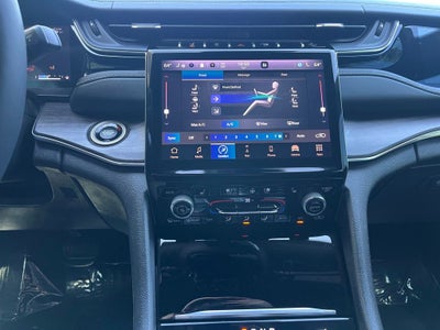 2023 Jeep Grand Cherokee L Overland 4WD | Pano Roof | BLIS | Entertain Pkg
