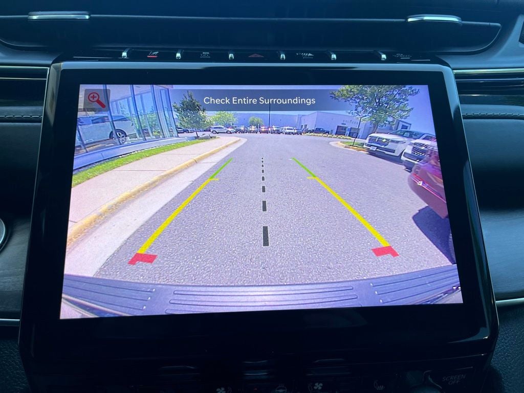 2023 Jeep Grand Cherokee L Overland 4WD | Pano Roof | BLIS | Entertain Pkg