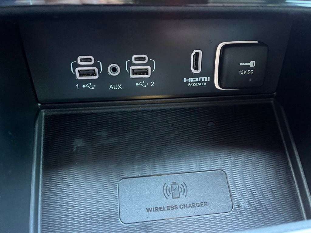 2023 Jeep Grand Cherokee L Overland 4WD | Pano Roof | BLIS | Entertain Pkg