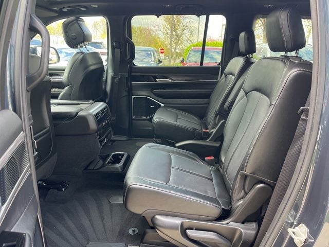2024 Jeep Wagoneer Series III 4WD | Pano Roof | 360 Cam | HUD | Permium Pkg