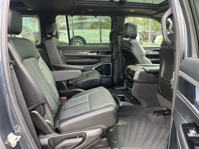 2024 Jeep Wagoneer Series III 4WD | Pano Roof | 360 Cam | HUD | Permium Pkg