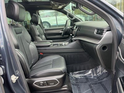 2024 Jeep Wagoneer Series III 4WD | Pano Roof | 360 Cam | HUD | Permium Pkg