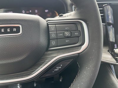 2024 Jeep Wagoneer Series III 4WD | Pano Roof | 360 Cam | HUD | Permium Pkg