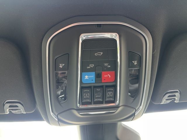 2024 Jeep Wagoneer Series III 4WD | Pano Roof | 360 Cam | HUD | Permium Pkg