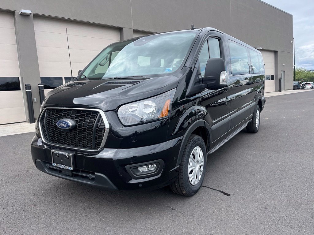 2024 Ford Transit-350 XLT | 15-Passenger | BLIS | Nav | LKAS