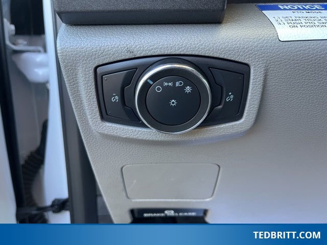 2020 Ford F-550SD XL 4WD 44 FT Dur-A-Lift Bucket Truck