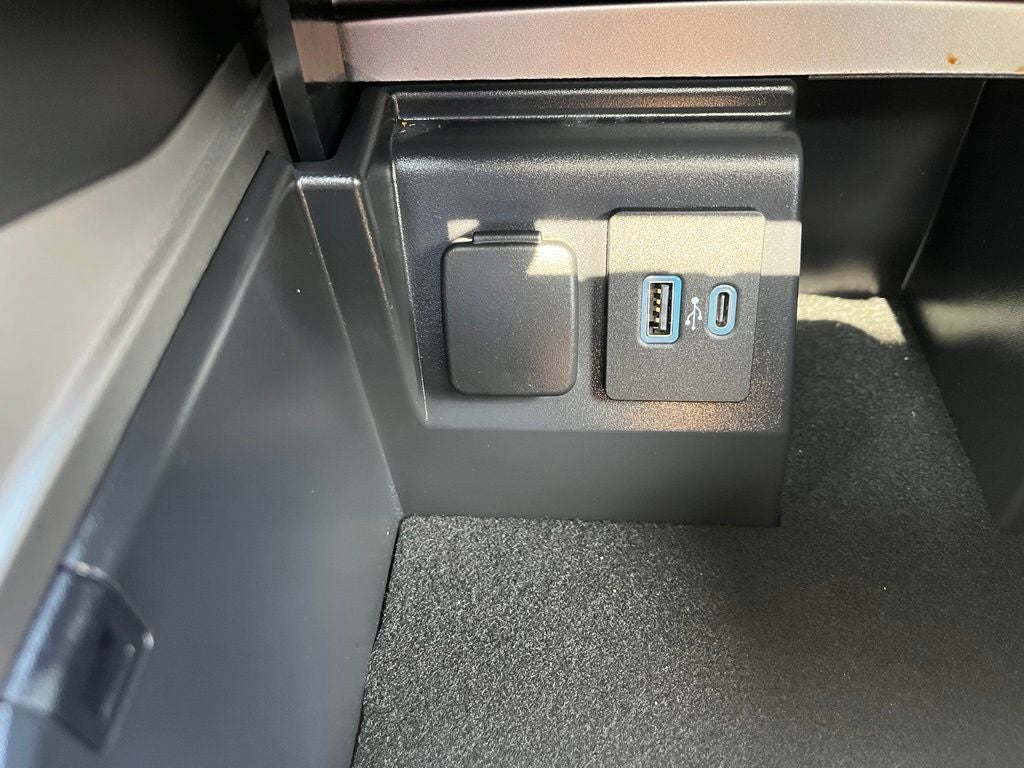 2021 Ford Explorer Limited 4WD | Pano Roof | 360 Cam | BLIS | Remote Start
