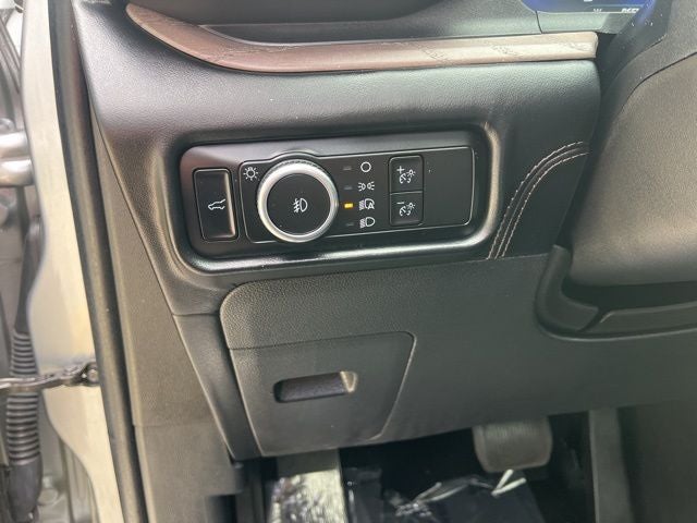 2024 Ford Explorer Platinum 4WD | Pano Roof | Tech Pkg | Trailer Tow Pkg