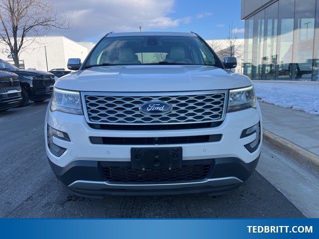 2017 Ford Explorer Platinum 4WD | Sunroof | Adaptive Cruise | Trailer Tow