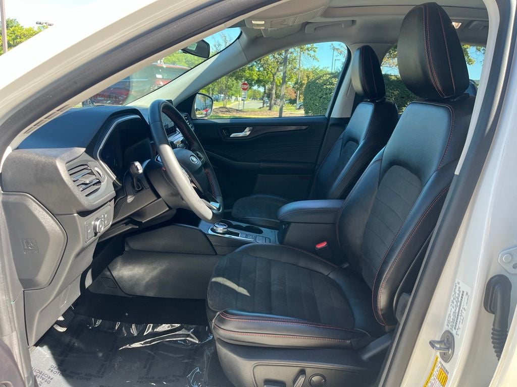 2022 Ford Escape SEL AWD | Pano Roof | Tech Pkg | Stealth Pkg