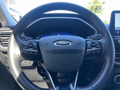 2022 Ford Escape SEL AWD | Pano Roof | Tech Pkg | Stealth Pkg