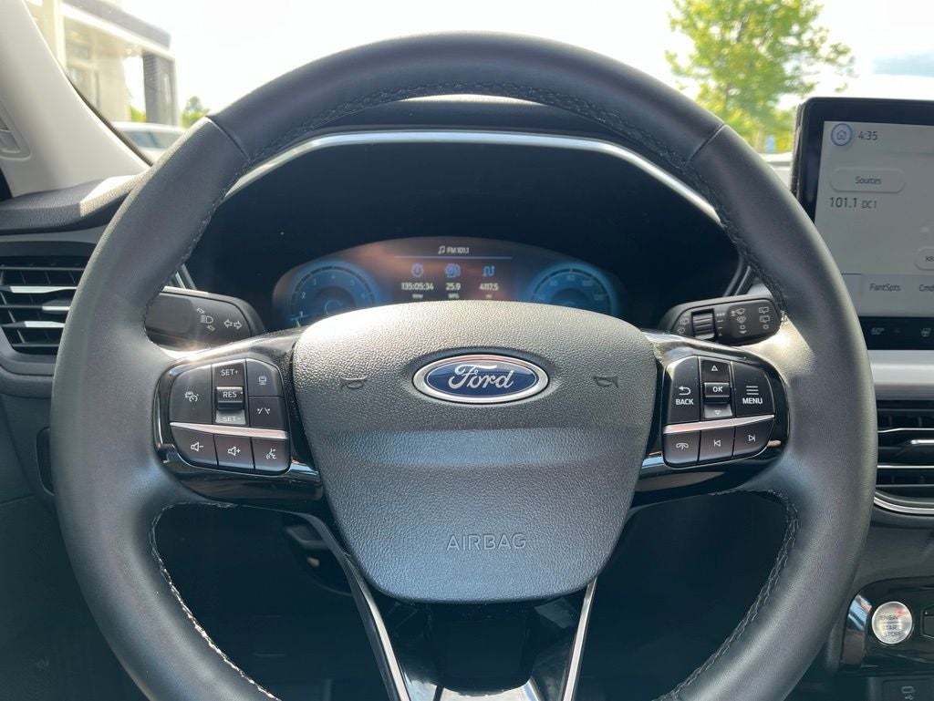 2023 Ford Escape Platinum AWD | Pano Roof | Premium Tech Pkg | 360 Cam | BLI
