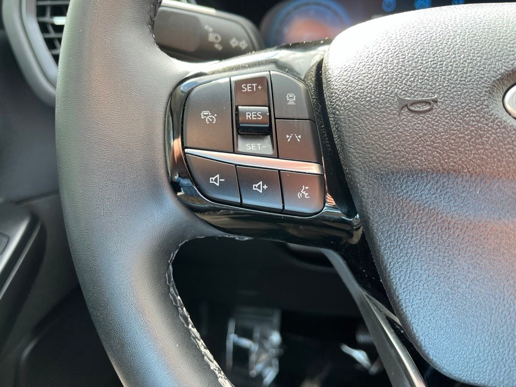 2023 Ford Escape Platinum AWD | Pano Roof | Premium Tech Pkg | 360 Cam | BLI