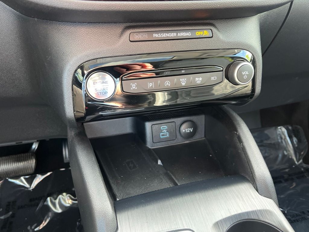 2023 Ford Escape Platinum AWD | Pano Roof | Premium Tech Pkg | 360 Cam | BLI