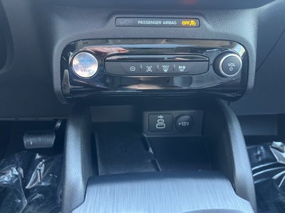 2025 Ford Escape Hybrid Platinum AWD | Nav | Pano Roof | BLIS | Remote Start