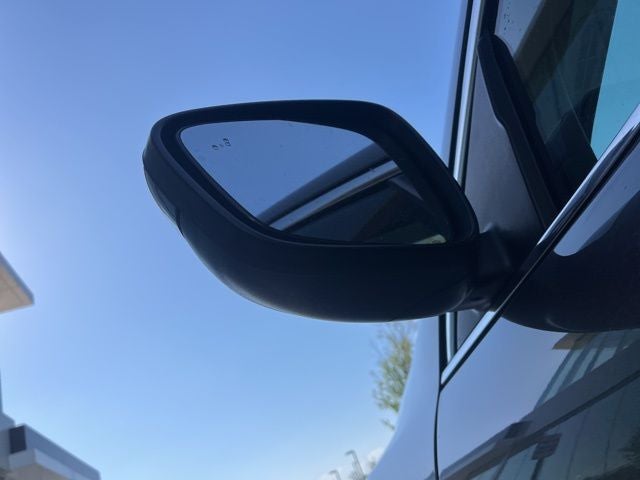 2025 Ford Escape Hybrid Platinum AWD | Nav | Pano Roof | BLIS | Remote Start