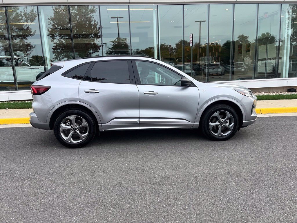 2024 Ford Escape ST-Line AWD | Tech Pkg | LKAS | BLIS | SYNC 4