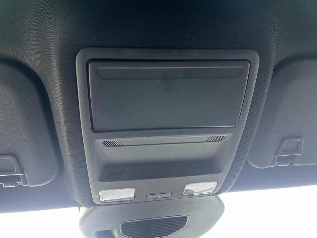 2025 Ford Escape ST-Line Select AWD | CarPlay/Android Auto | BLIS | Htd Front Seat