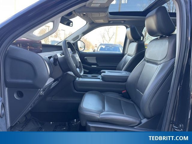 2025 Ford Expedition Max Active 4WD | Pano Roof | 360 Camera | HD Tow Pkg