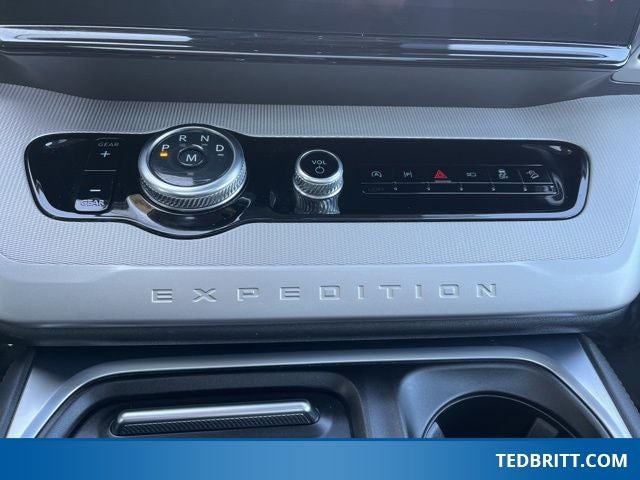 2025 Ford Expedition Max Active 4WD | Pano Roof | 360 Camera | HD Tow Pkg