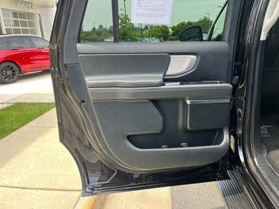 2025 Ford Expedition Max Active 4WD | Pano Roof | 360 Cam | BLIS | HD Tow