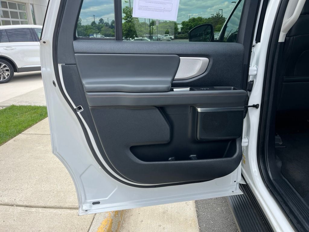 2025 Ford Expedition Max Active 4WD | Pano Roof | 360 Cam | BLIS | HD Tow Pkg