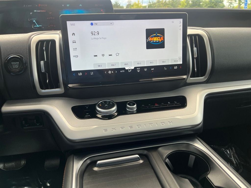 2025 Ford Expedition Max Active 4WD | Pano Roof | 360 Cam | BLIS | HD Tow