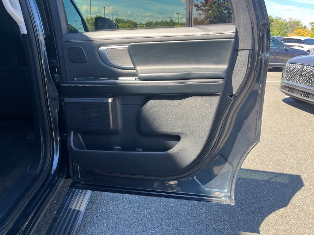 2025 Ford Expedition Max Platinum 4WD | Pano Roof | 360 Cam | BLIS | HD Tow Pkg