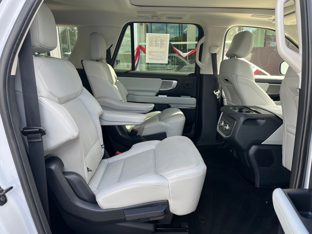 2025 Ford Expedition Max Platinum 4WD | Pano Roof | 360 Cam | BLIS | HD Tow Pkg