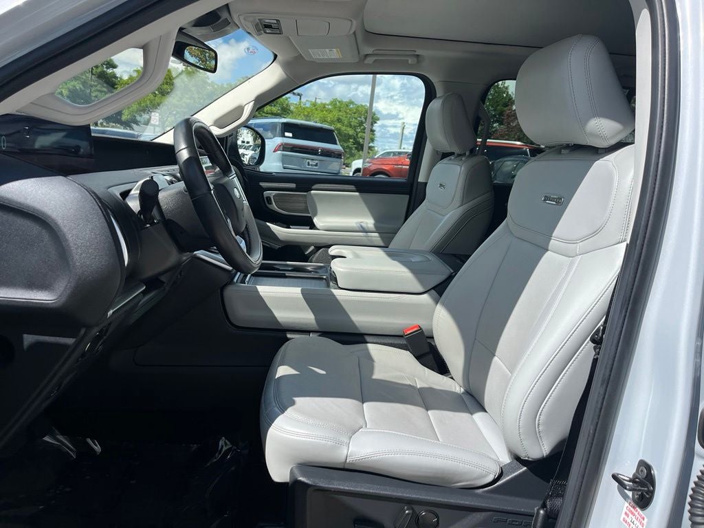 2025 Ford Expedition Max Platinum 4WD | Pano Roof | 360 Cam | BLIS | HD Tow Pkg