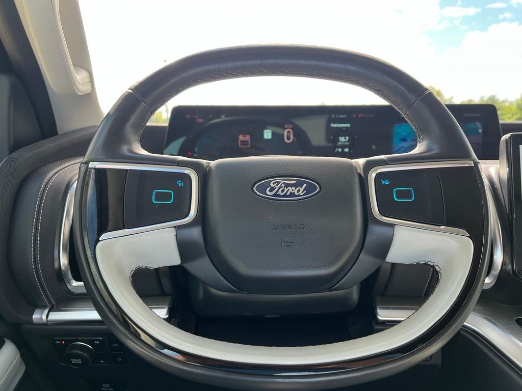 2025 Ford Expedition Max Platinum 4WD | Pano Roof | 360 Cam | BLIS | HD Tow Pkg