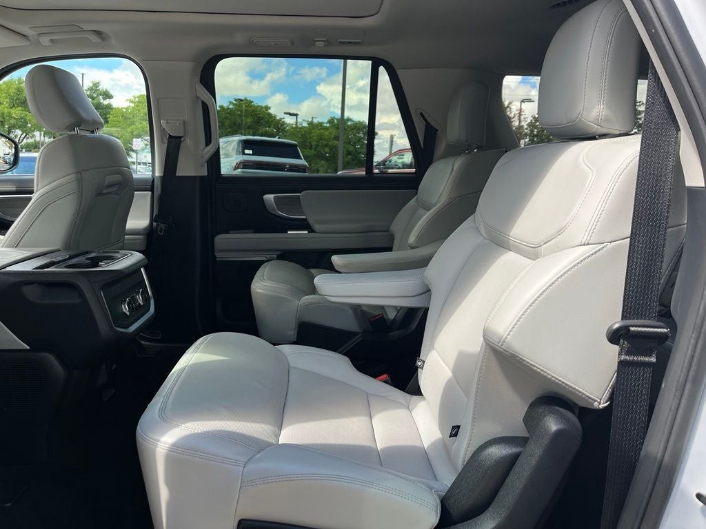 2025 Ford Expedition Max Platinum 4WD | Pano Roof | 360 Cam | BLIS | HD Tow Pkg