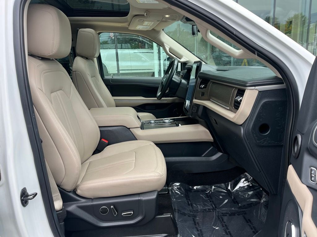 2023 Ford Expedition Max Limited 4WD | Pano Roof | Entertain Pkg | HD Tow Pkg