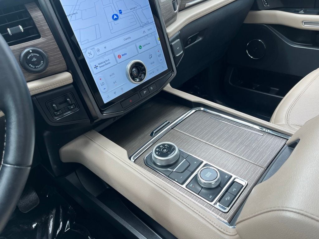2023 Ford Expedition Max Limited 4WD | Pano Roof | Entertain Pkg | HD Tow Pkg