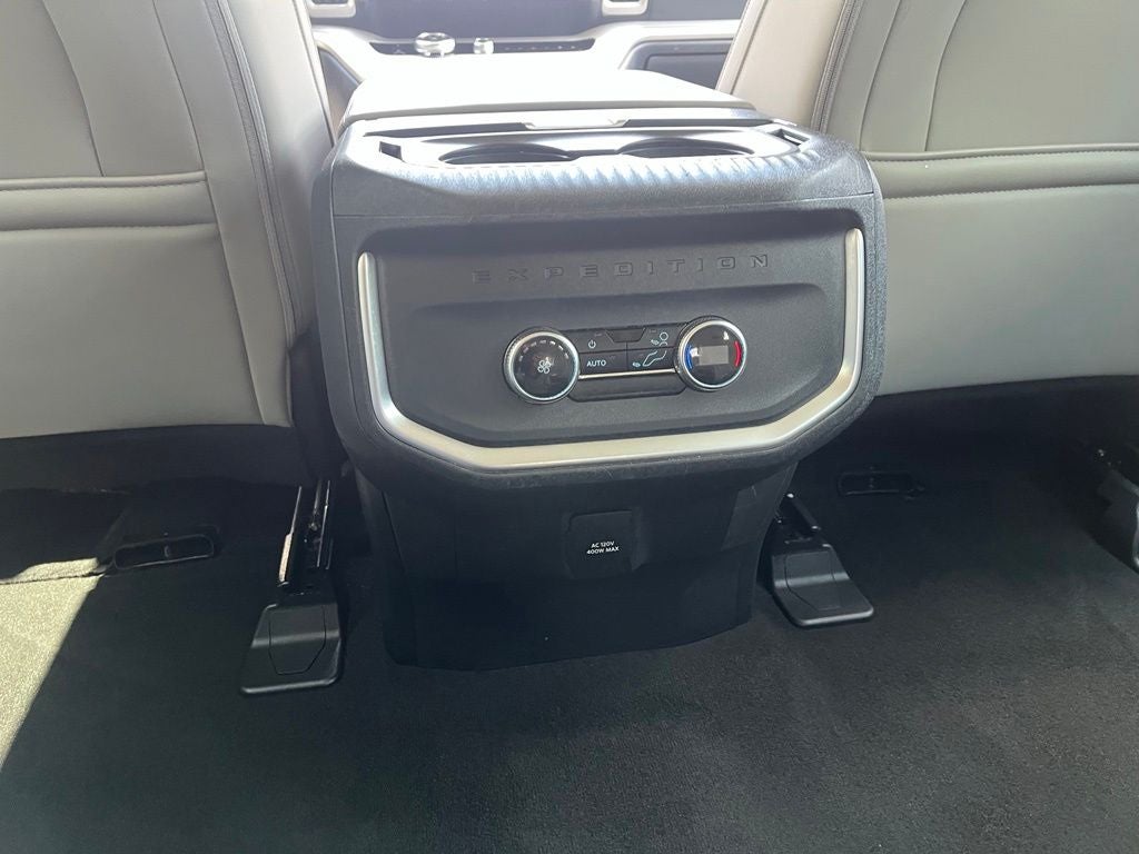 2025 Ford Expedition Active 4WD | Pano Roof | 360 Cam | BLIS | HD Tow Pkg