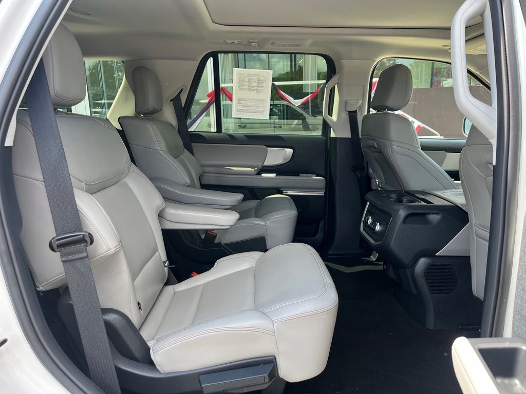 2025 Ford Expedition Active 4WD | Pano Roof | 360 Cam | BLIS | HD Tow Pkg