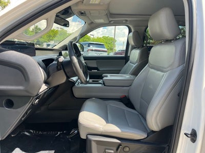 2025 Ford Expedition Active 4WD | Pano Roof | 360 Cam | BLIS | HD Tow Pkg