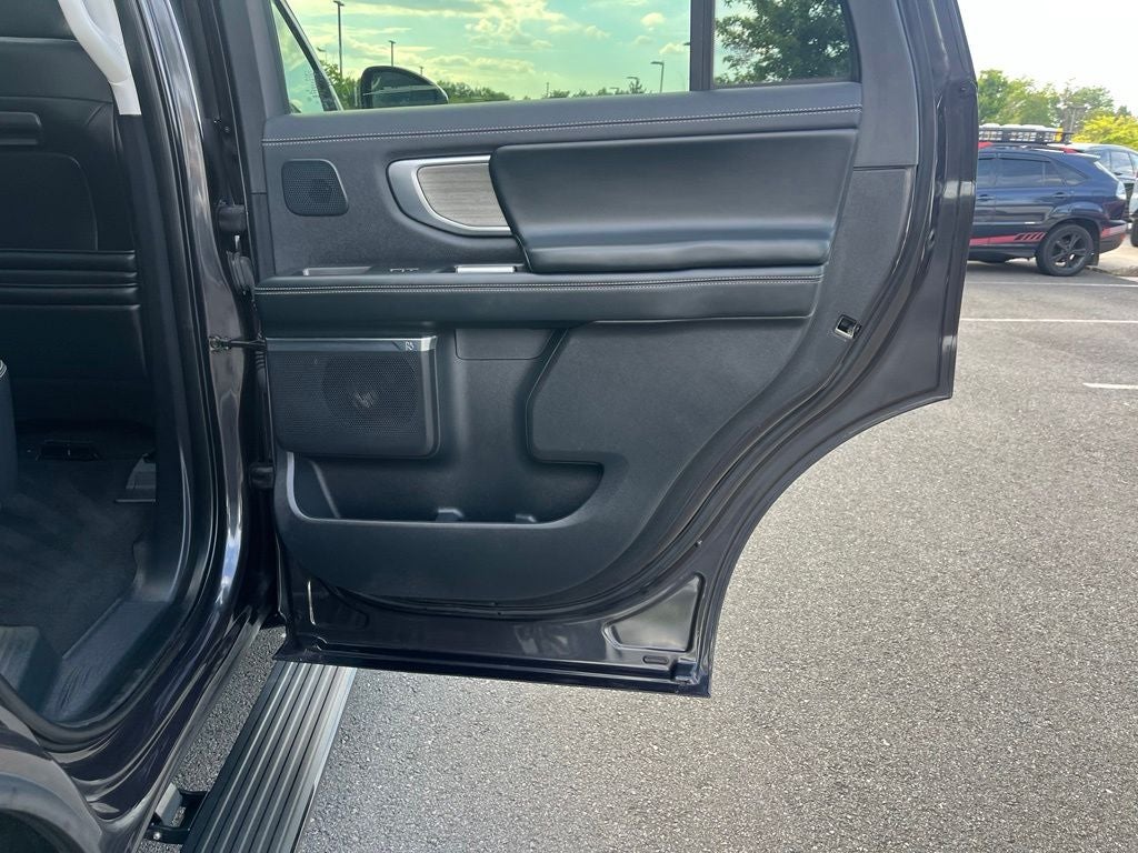 2025 Ford Expedition Platinum 4WD | Pano Roof | 360 Cam | BLIS | HD Tow Pkg