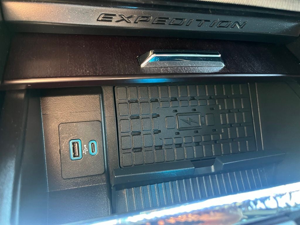 2023 Ford Expedition Platinum 4WD | Pano Roof | 360 Cam | HD Tow | Entertain Pkg