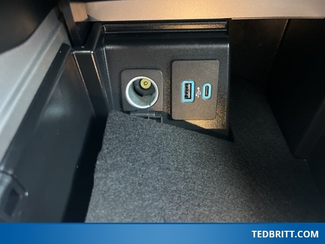 2023 Ford Explorer XLT | Remote Start | Heated Front Seats | Pano Moonroo