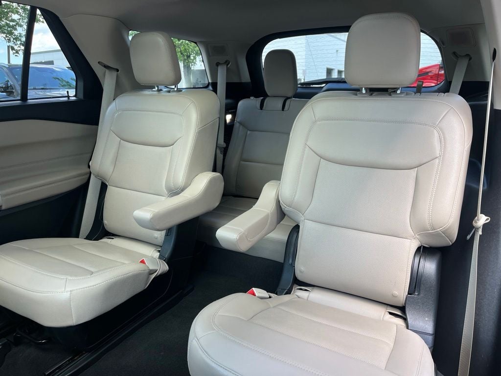 2022 Ford Explorer Limited | Pano Moonroof | 360 Cam | Trailer Tow Pack | BLI