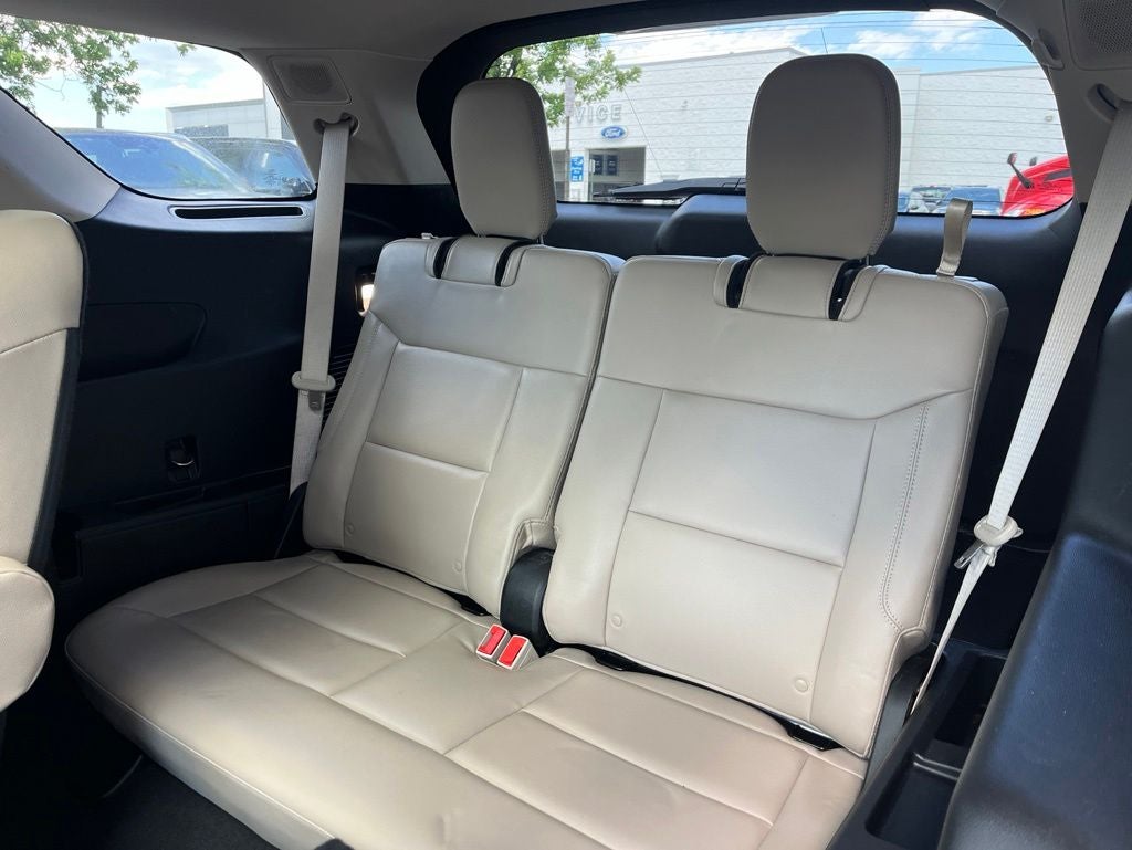 2022 Ford Explorer Limited | Pano Moonroof | 360 Cam | Trailer Tow Pack | BLI